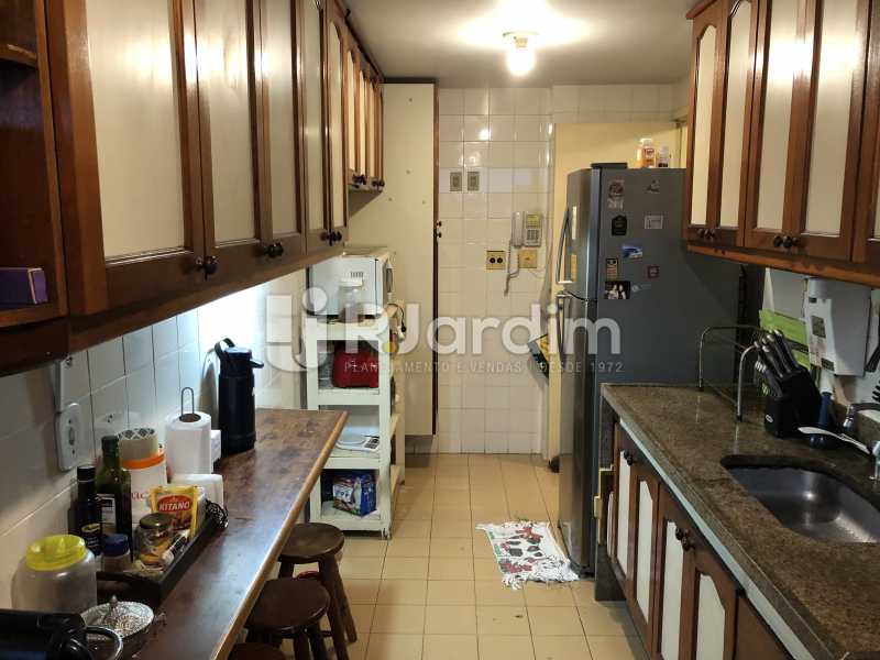 Conheça Cozinha do imóvel - Apartamento À Venda - Copacabana - Rio de Janeiro - RJ - LAAP32246 - 20 Cozinha - Apartamento À Venda - Copacabana - Rio de Janeiro - RJ - LAAP32246 - 20