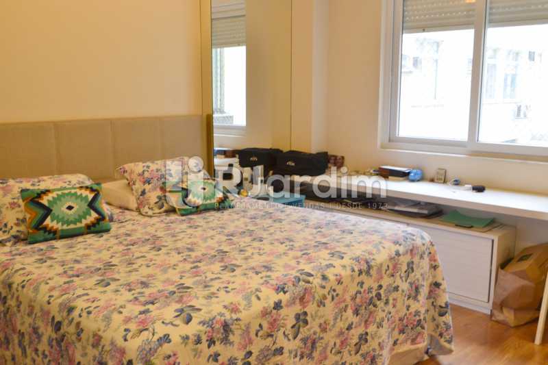 Conheça SUÍTE do imóvel - Apartamento Rua General Venâncio Flores,Leblon, Zona Sul,Rio de Janeiro, RJ Para Alugar, 2 Quartos, 134m² - LAAP21617 - 20 SUÍTE - Apartamento Rua General Venâncio Flores,Leblon, Zona Sul,Rio de Janeiro, RJ Para Alugar, 2 Quartos, 134m² - LAAP21617 - 20
