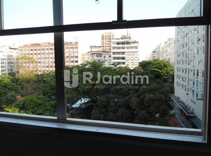 Conheça vista quartos do imóvel - Compra Venda Avaliação Imóveis Apartamento Copacabana 4 Quartos - LAAP40824 - 22 vista quartos - Compra Venda Avaliação Imóveis Apartamento Copacabana 4 Quartos - LAAP40824 - 22
