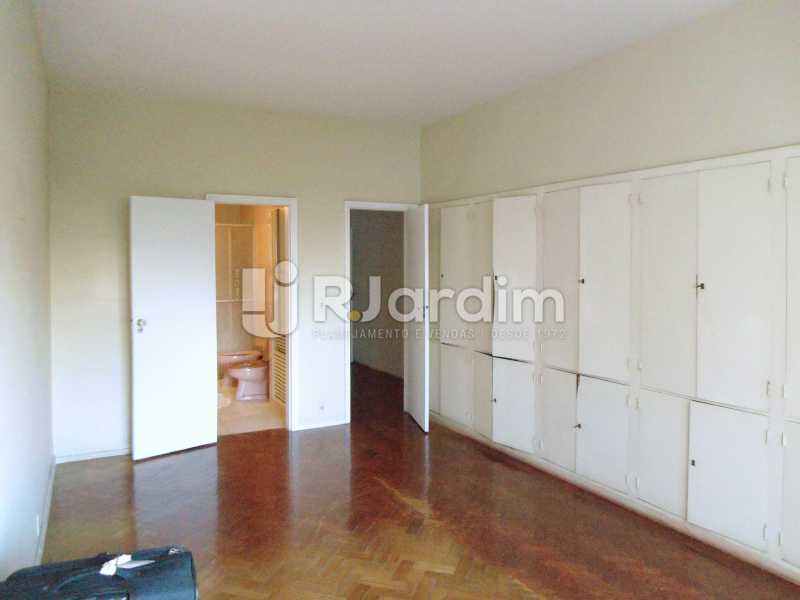 Conheça suite 1 do imóvel - Compra Venda Avaliação Imóveis Apartamento Copacabana 4 Quartos - LAAP40824 - 7 suite 1 - Compra Venda Avaliação Imóveis Apartamento Copacabana 4 Quartos - LAAP40824 - 7