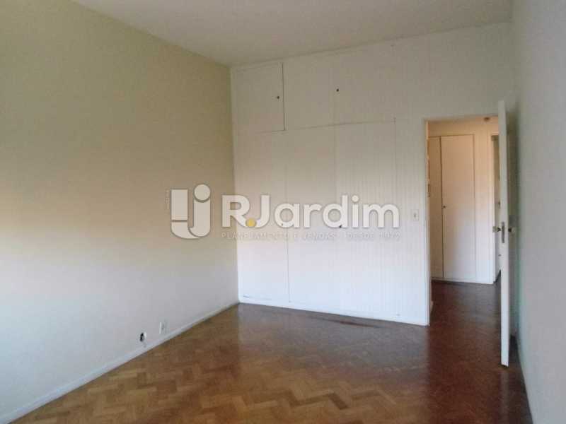 Conheça quarto 2 do imóvel - Compra Venda Avaliação Imóveis Apartamento Copacabana 4 Quartos - LAAP40824 - 13 quarto 2 - Compra Venda Avaliação Imóveis Apartamento Copacabana 4 Quartos - LAAP40824 - 13