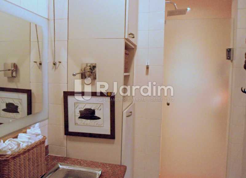 Conheça banheiro do imóvel - Apartamento Flamengo 2 Quartos Compra Venda - LAAP21619 - 17 banheiro - Apartamento Flamengo 2 Quartos Compra Venda - LAAP21619 - 17