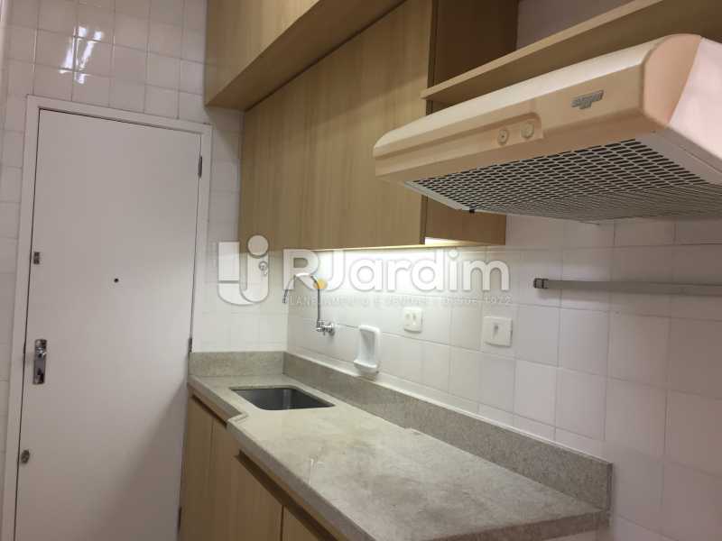 Conheça cozinha do imóvel - Apartamento Para Alugar - Ipanema - Rio de Janeiro - RJ - LAAP21621 - 18 cozinha - Apartamento Para Alugar - Ipanema - Rio de Janeiro - RJ - LAAP21621 - 18