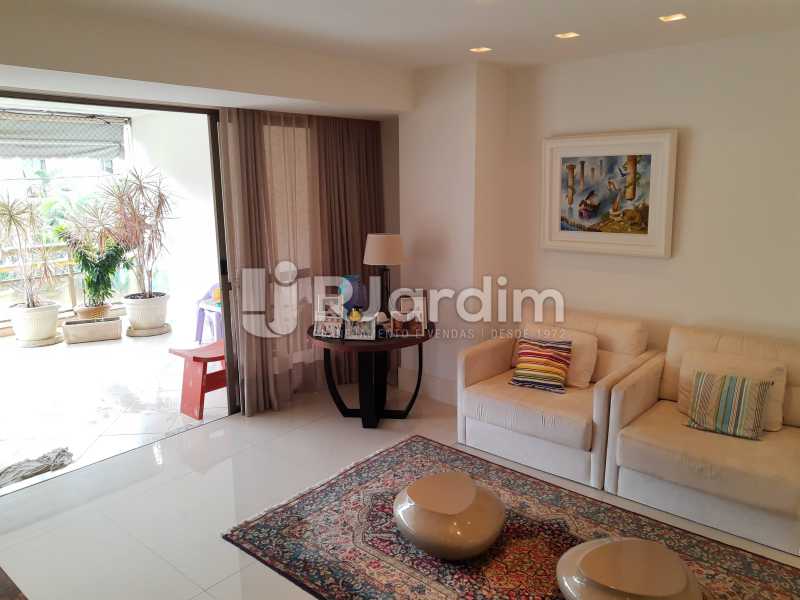 Conheça SALA do imóvel - Apartamento Barra da Tijuca 4 Quartos - LAAP40826 - 9 SALA - Apartamento Barra da Tijuca 4 Quartos - LAAP40826 - 9
