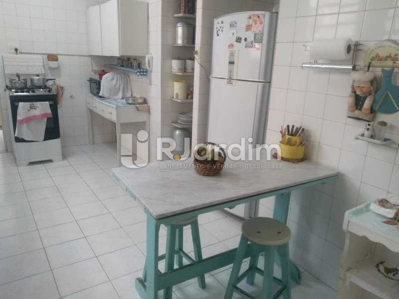 Conheça cozinha do imóvel - Apartamento Ipanema 4 Quartos Compra Venda Avaliação - LAAP40828 - 24 cozinha - Apartamento Ipanema 4 Quartos Compra Venda Avaliação - LAAP40828 - 24
