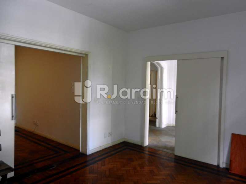 Conheça sala estar 1 do imóvel - Casa Triplex Residencial Botafogo 5 Quartos Garagem Compra Venda Avaliação Imóveis - LACV50002 - 6 sala estar 1 - Casa Triplex Residencial Botafogo 5 Quartos Garagem Compra Venda Avaliação Imóveis - LACV50002 - 6
