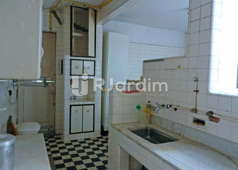 Conheça cozinha do imóvel - Casa Triplex Residencial Botafogo 5 Quartos Garagem Compra Venda Avaliação Imóveis - LACV50002 - 11 cozinha - Casa Triplex Residencial Botafogo 5 Quartos Garagem Compra Venda Avaliação Imóveis - LACV50002 - 11