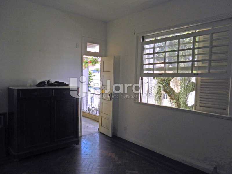 Conheça suite do imóvel - Casa Triplex Residencial Botafogo 5 Quartos Garagem Compra Venda Avaliação Imóveis - LACV50002 - 15 suite - Casa Triplex Residencial Botafogo 5 Quartos Garagem Compra Venda Avaliação Imóveis - LACV50002 - 15