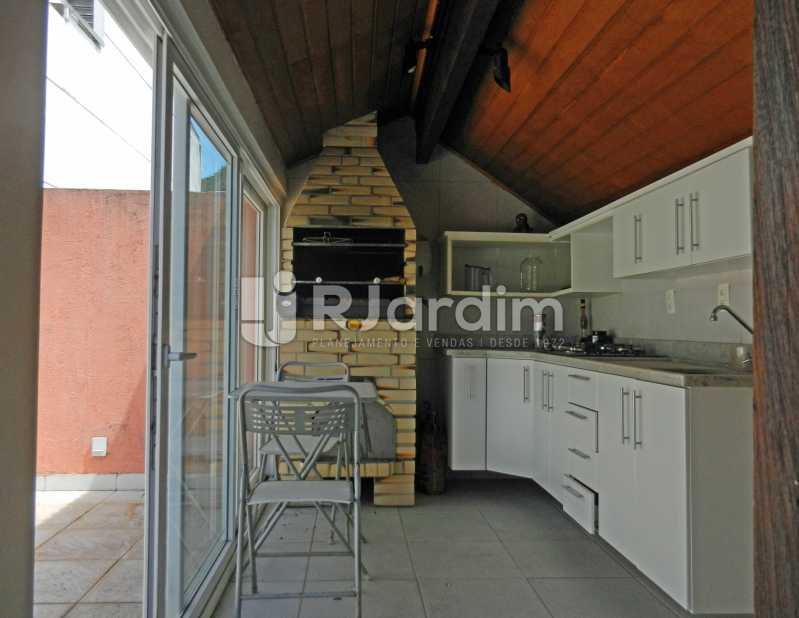 Conheça churrasquira do imóvel - Casa Triplex Residencial Botafogo 5 Quartos Garagem Compra Venda Avaliação Imóveis - LACV50002 - 30 churrasquira - Casa Triplex Residencial Botafogo 5 Quartos Garagem Compra Venda Avaliação Imóveis - LACV50002 - 30