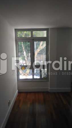 Conheça SALA do imóvel - Apartamento Leblon 2 Quartos - LAAP21630 - 16 SALA - Apartamento Leblon 2 Quartos - LAAP21630 - 16