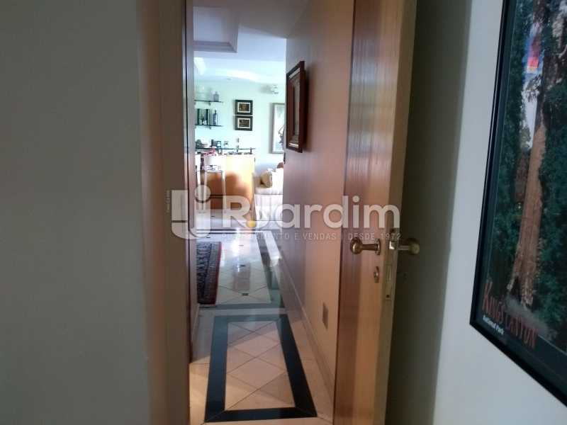 Conheça circulação do imóvel - Apartamento Leblon 3 Quartos - LAAP32262 - 14 circulação - Apartamento Leblon 3 Quartos - LAAP32262 - 14
