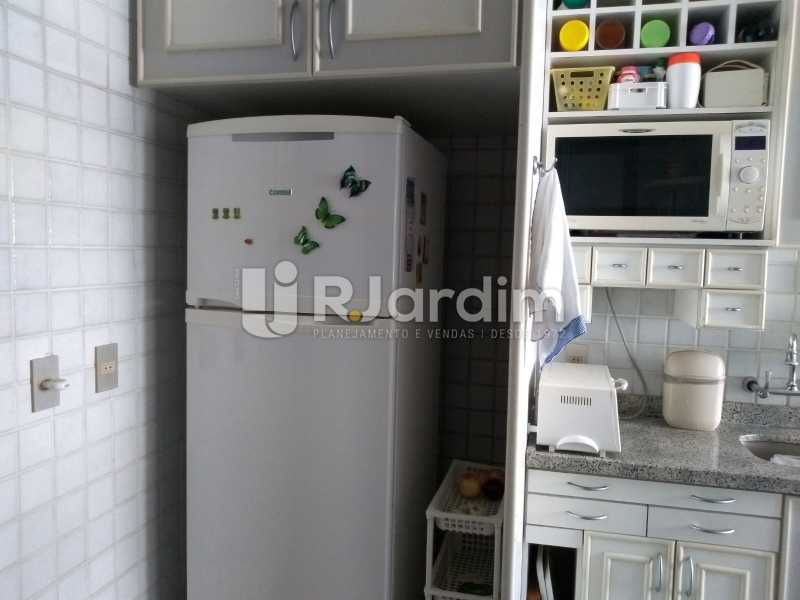 Conheça cozinha do imóvel - Apartamento Leblon 3 Quartos - LAAP32262 - 25 cozinha - Apartamento Leblon 3 Quartos - LAAP32262 - 25
