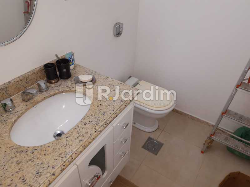 Conheça LAVABO do imóvel - Apartamento Copacabana 4 Quartos Garagem - LAAP40830 - 11 LAVABO - Apartamento Copacabana 4 Quartos Garagem - LAAP40830 - 11