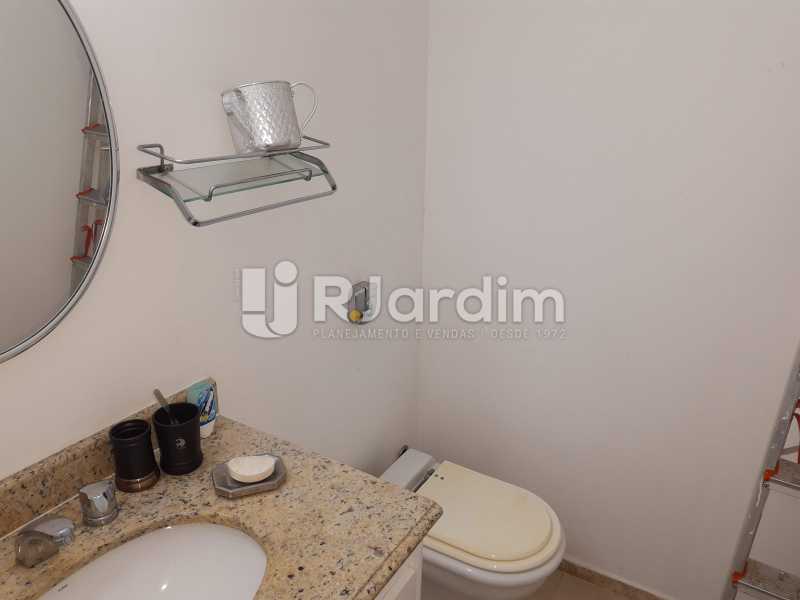 Conheça LAVABO do imóvel - Apartamento Copacabana 4 Quartos Garagem - LAAP40830 - 12 LAVABO - Apartamento Copacabana 4 Quartos Garagem - LAAP40830 - 12