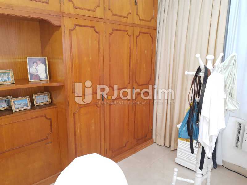 Conheça SUÍTE MASTER do imóvel - Apartamento Copacabana 4 Quartos Garagem - LAAP40830 - 23 SUÍTE MASTER - Apartamento Copacabana 4 Quartos Garagem - LAAP40830 - 23