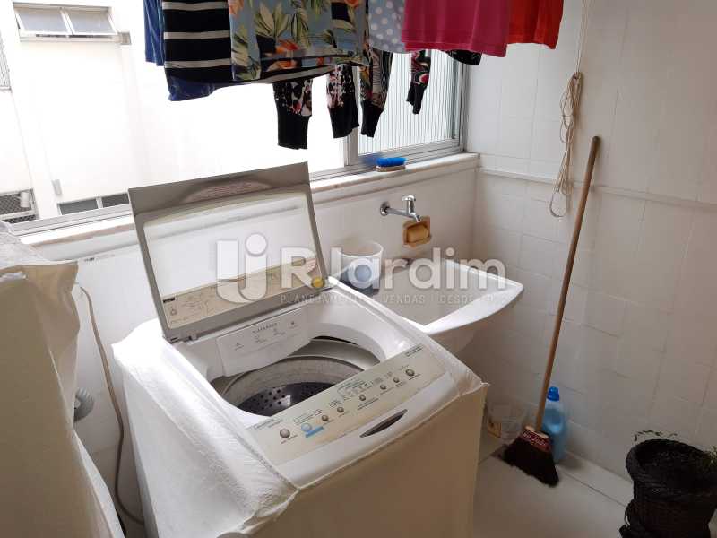 Conheça ÁREA DE SERVIÇO do imóvel - Apartamento Copacabana 4 Quartos Garagem - LAAP40830 - 29 ÁREA DE SERVIÇO - Apartamento Copacabana 4 Quartos Garagem - LAAP40830 - 29