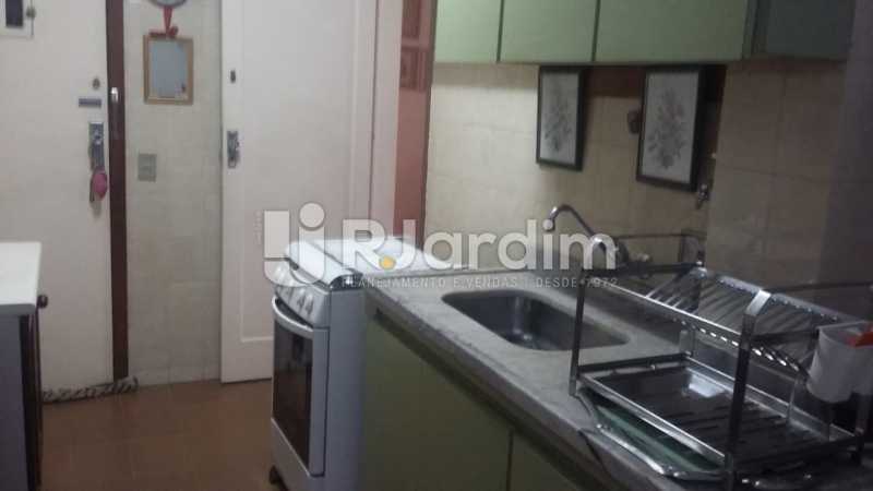 Conheça Cozinha Planejada do imóvel - Apartamento - Padrão / Residencial / Copacabana - LAAP32264 - 16 Cozinha Planejada - Apartamento - Padrão / Residencial / Copacabana - LAAP32264 - 16