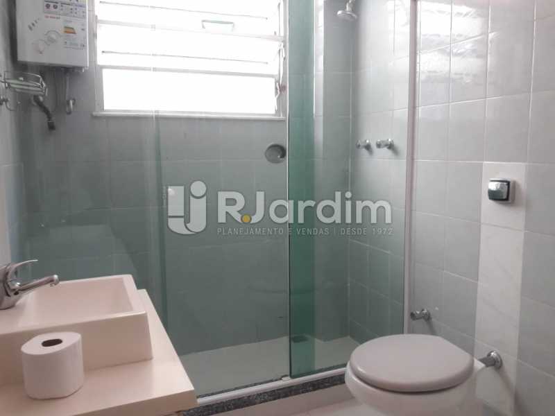 Conheça banheiro social do imóvel - Apartamento Copacabana,Zona Sul,Rio de Janeiro,RJ À Venda,3 Quartos,107m² - BGAP30008 - 15 banheiro social - Apartamento Copacabana,Zona Sul,Rio de Janeiro,RJ À Venda,3 Quartos,107m² - BGAP30008 - 15