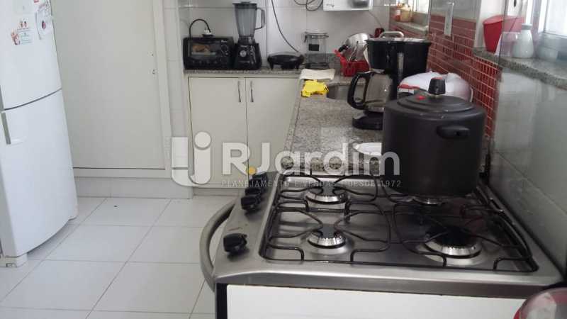 Conheça cozinha do imóvel - Apartamento À Venda - Copacabana - Rio de Janeiro - RJ - LAAP21638 - 10 cozinha - Apartamento À Venda - Copacabana - Rio de Janeiro - RJ - LAAP21638 - 10