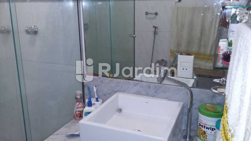 Conheça banheiro do imóvel - Apartamento À Venda - Copacabana - Rio de Janeiro - RJ - LAAP21638 - 15 banheiro - Apartamento À Venda - Copacabana - Rio de Janeiro - RJ - LAAP21638 - 15