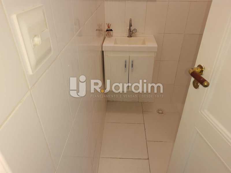 Conheça banheiro social do imóvel - Apartamento À Venda - Copacabana - Rio de Janeiro - RJ - LAAP32276 - 19 banheiro social - Apartamento À Venda - Copacabana - Rio de Janeiro - RJ - LAAP32276 - 19