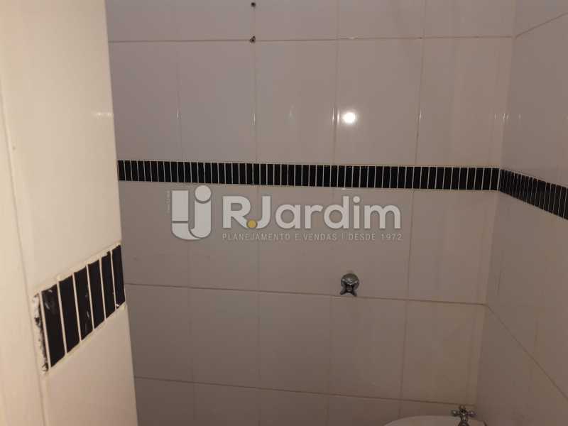 Conheça banheiro de serviço do imóvel - Apartamento À Venda - Copacabana - Rio de Janeiro - RJ - LAAP32276 - 28 banheiro de serviço - Apartamento À Venda - Copacabana - Rio de Janeiro - RJ - LAAP32276 - 28