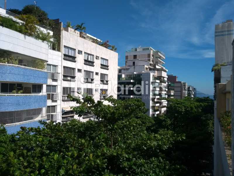 Conheça Vista varanda do imóvel - Apartamento Leblon 4 Quartos - LAAP40837 - 1 Vista varanda - Apartamento Leblon 4 Quartos - LAAP40837 - 1