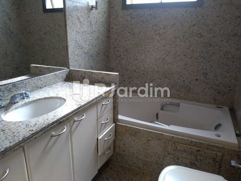 Conheça hidro / suíte master do imóvel - Apartamento Leblon 4 Quartos - LAAP40837 - 14 hidro / suíte master - Apartamento Leblon 4 Quartos - LAAP40837 - 14