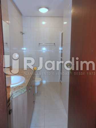 Conheça banho do imóvel - Apartamento Copacabana 3 Quartos Compra Venda - LAAP32289 - 19 banho - Apartamento Copacabana 3 Quartos Compra Venda - LAAP32289 - 19