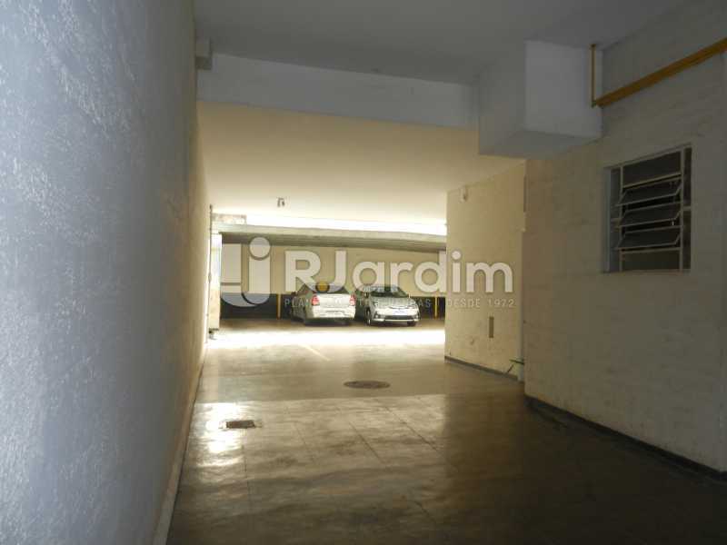 Conheça garagem do imóvel - Apartamento Copacabana 3 Quartos Compra Venda - LAAP32289 - 29 garagem - Apartamento Copacabana 3 Quartos Compra Venda - LAAP32289 - 29