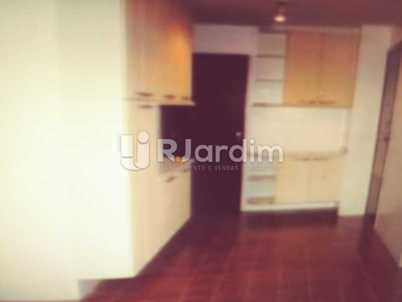 Conheça Copa-cozinha do imóvel - Apartamento Copacabana 3 Quartos Aluguel - LAAP32295 - 15 Copa-cozinha - Apartamento Copacabana 3 Quartos Aluguel - LAAP32295 - 15