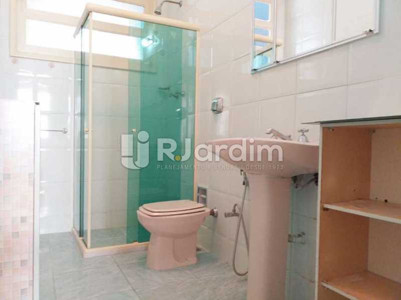 Conheça banheiro social do imóvel - Apartamento Copacabana 3 Quartos - LAAP32298 - 6 banheiro social - Apartamento Copacabana 3 Quartos - LAAP32298 - 6