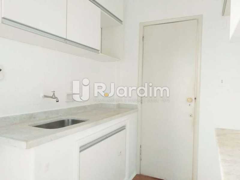 Conheça cozinha do imóvel - Apartamento Copacabana 3 Quartos - LAAP32298 - 12 cozinha - Apartamento Copacabana 3 Quartos - LAAP32298 - 12
