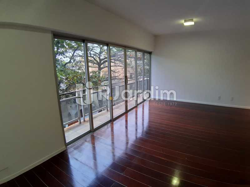 Conheça Varanda e sala de estar do imóvel - Apartamento Urca 4 Quartos Aluguel - LAAP40839 - 1 Varanda e sala de estar - Apartamento Urca 4 Quartos Aluguel - LAAP40839 - 1