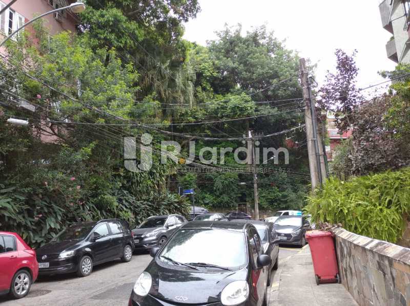 Conheça rua do prédio do imóvel - apartamento com 2 quartos, frente, jardim botanico - LAAP21656 - 13 rua do prédio - apartamento com 2 quartos, frente, jardim botanico - LAAP21656 - 13
