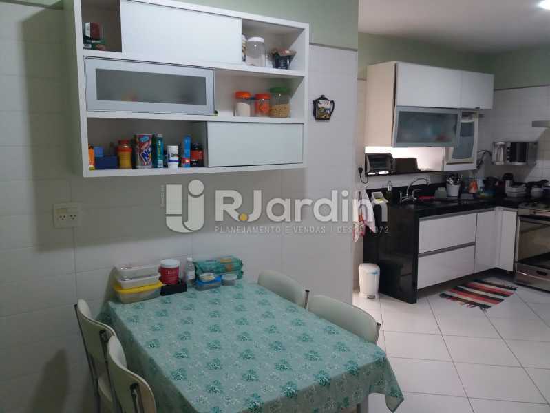 Conheça Copa do imóvel - Apartamento Leblon 4 Quartos - LAAP40842 - 23 Copa - Apartamento Leblon 4 Quartos - LAAP40842 - 23