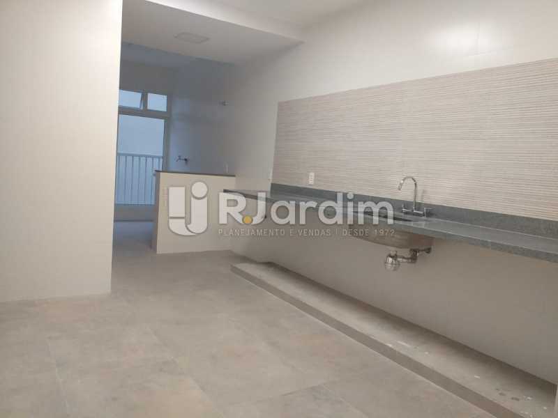 Conheça COZINHA do imóvel - Apartamento - Padrão / Residencial / Leblon - LAAP32308 - 17 COZINHA - Apartamento - Padrão / Residencial / Leblon - LAAP32308 - 17