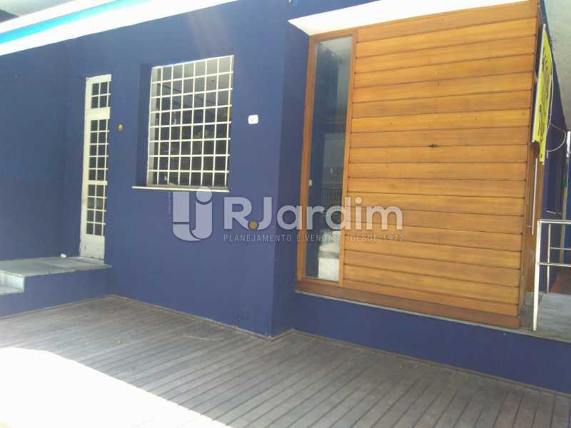 Conheça Deck area externa do imóvel - Casa Comercial Ipanema Aluguel - LACC00050 - 1 Deck area externa - Casa Comercial Ipanema Aluguel - LACC00050 - 1
