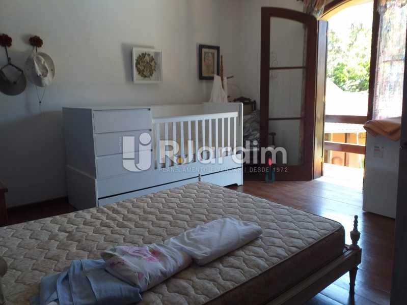Conheça SUITE 4 DETALHE 2 do imóvel - Casa em Condomínio Quitandinha Petrópolis - LACN50013 - 20 SUITE 4 DETALHE 2 - Casa em Condomínio Quitandinha Petrópolis - LACN50013 - 20