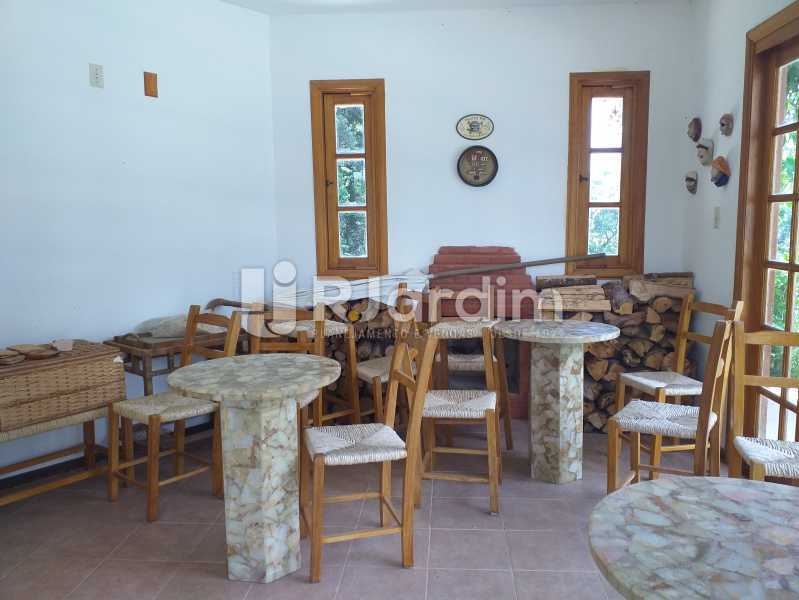 Conheça PUB do imóvel - Casa em Condomínio Quitandinha Petrópolis - LACN50013 - 28 PUB - Casa em Condomínio Quitandinha Petrópolis - LACN50013 - 28