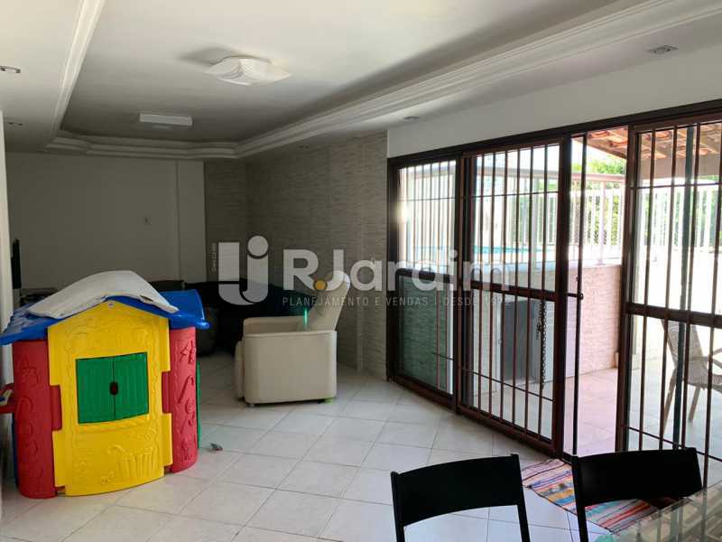 Conheça WhatsApp Image 2020-02-01 at 2 do imóvel - Cobertura Recreio dos Bandeirantes,Zona Oeste - Barra e Adjacentes,Rio de Janeiro,RJ À Venda,3 Quartos,350m² - LACO30300 - 11 WhatsApp Image 2020-02-01 at 2 - Cobertura Recreio dos Bandeirantes,Zona Oeste - Barra e Adjacentes,Rio de Janeiro,RJ À Venda,3 Quartos,350m² - LACO30300 - 11