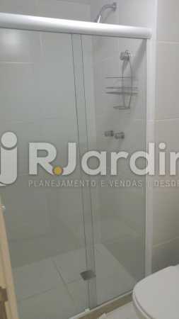 Conheça banheiro suíte do imóvel - Apartamento À Venda Avenida Vice Presidente Jose Alencar,Barra da Tijuca, Zona Oeste - Barra e Adjacentes,Rio de Janeiro - R$ 520.000 - LAAP21663 - 14 banheiro suíte - Apartamento À Venda Avenida Vice Presidente Jose Alencar,Barra da Tijuca, Zona Oeste - Barra e Adjacentes,Rio de Janeiro - R$ 520.000 - LAAP21663 - 14