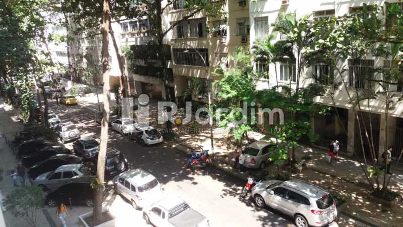 Conheça Vista do imóvel - Apartamento Copacabana 2 Quartos - LAAP21668 - 10 Vista - Apartamento Copacabana 2 Quartos - LAAP21668 - 10
