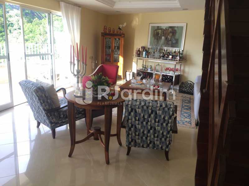 Conheça Sala de estar do imóvel - Cobertura Copacabana 3 Quartos Compra Venda - LACO30305 - 8 Sala de estar - Cobertura Copacabana 3 Quartos Compra Venda - LACO30305 - 8