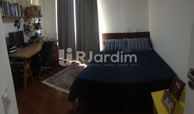 Conheça Quarto 1 do imóvel - Cobertura Copacabana 3 Quartos Compra Venda - LACO30305 - 16 Quarto 1 - Cobertura Copacabana 3 Quartos Compra Venda - LACO30305 - 16