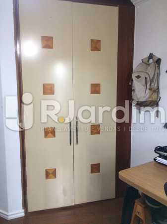 Conheça Quarto 1 do imóvel - Cobertura Copacabana 3 Quartos Compra Venda - LACO30305 - 17 Quarto 1 - Cobertura Copacabana 3 Quartos Compra Venda - LACO30305 - 17
