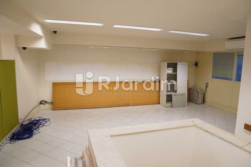 Conheça 1º piso do imóvel - Prédio Comercial Laranjeiras - LAPR00047 - 3 1º piso - Prédio Comercial Laranjeiras - LAPR00047 - 3