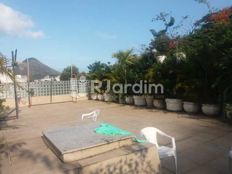 Conheça Terraço do imóvel - Casa Gávea, Zona Sul,Rio de Janeiro, RJ À Venda, 7 Quartos, 900m² - LACA70001 - 18 Terraço - Casa Gávea, Zona Sul,Rio de Janeiro, RJ À Venda, 7 Quartos, 900m² - LACA70001 - 18