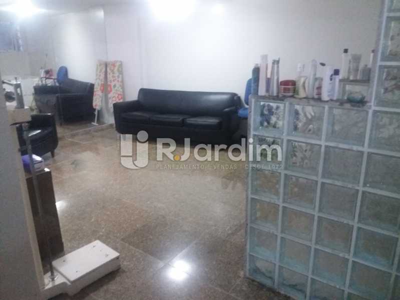 Conheça Banheiro suíte do imóvel - Casa Gávea, Zona Sul,Rio de Janeiro, RJ À Venda, 7 Quartos, 900m² - LACA70001 - 27 Banheiro suíte - Casa Gávea, Zona Sul,Rio de Janeiro, RJ À Venda, 7 Quartos, 900m² - LACA70001 - 27