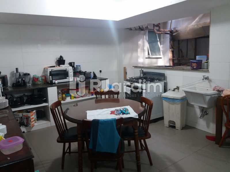 Conheça Cozinha do imóvel - Casa Gávea, Zona Sul,Rio de Janeiro, RJ À Venda, 7 Quartos, 900m² - LACA70001 - 29 Cozinha - Casa Gávea, Zona Sul,Rio de Janeiro, RJ À Venda, 7 Quartos, 900m² - LACA70001 - 29